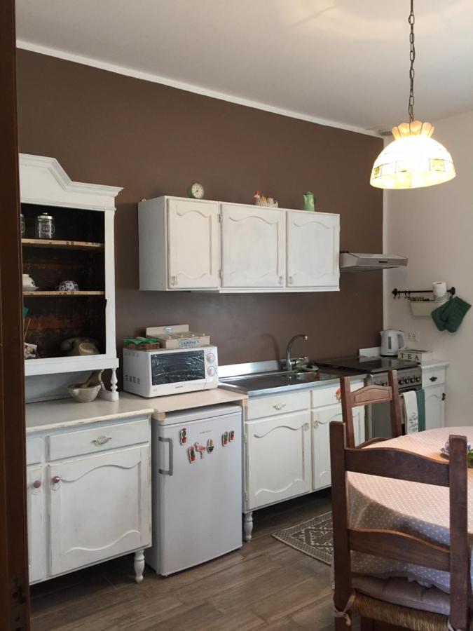 Alchimia House Apartment Cisano sul Neva Bagian luar foto