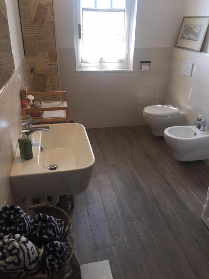 Alchimia House Apartment Cisano sul Neva Bagian luar foto