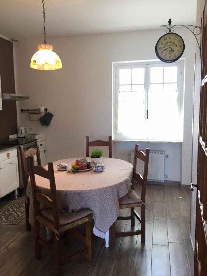 Alchimia House Apartment Cisano sul Neva Bagian luar foto